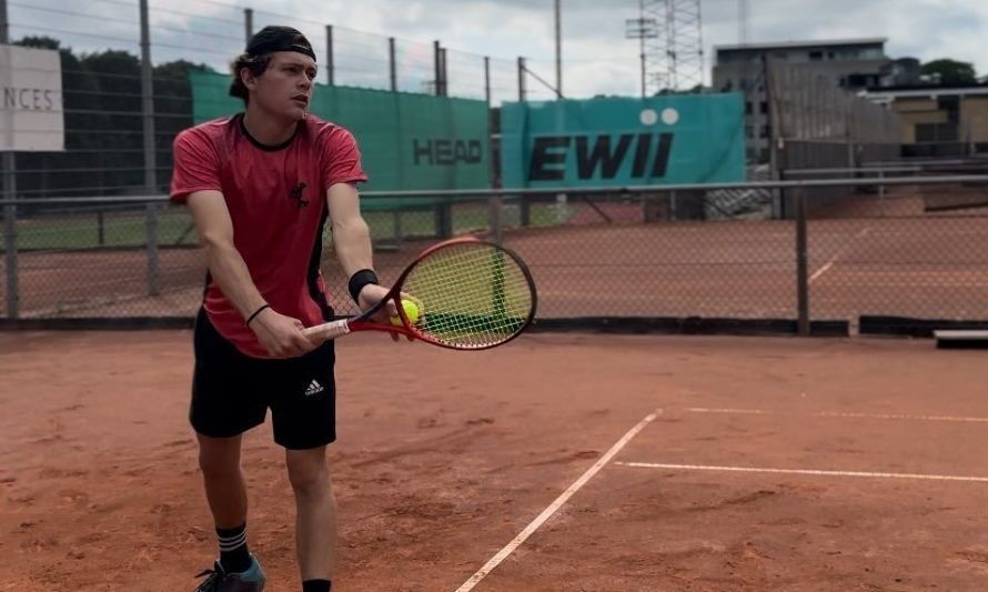 La promesa del tenis chimbaronguino que sumó un nuevo título a su carrera