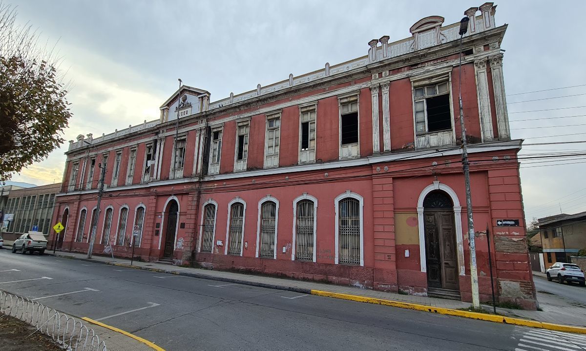 Liceo Neandro Schilling:
Edificio  fue entregado en comodato a Municipalidad de San Fernando
