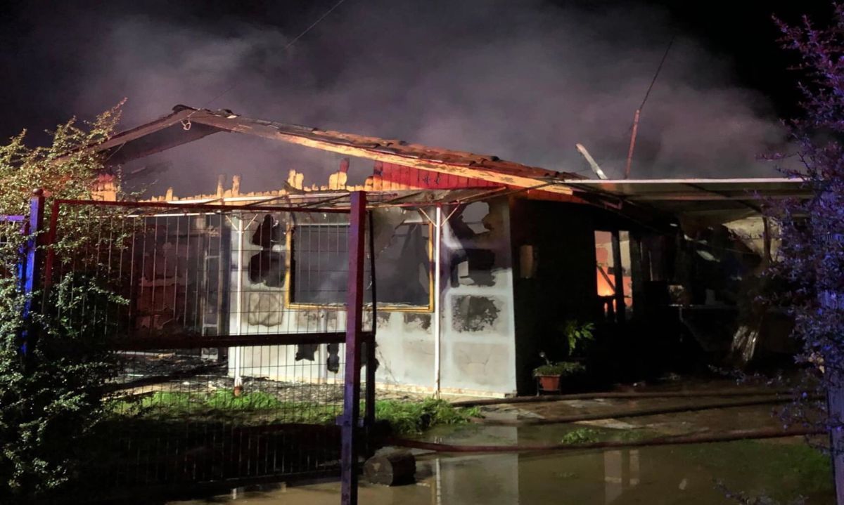 Incendio destruyó una vivienda en Marchigüe: Una pareja y un recién nacido se encontraban en el lugar