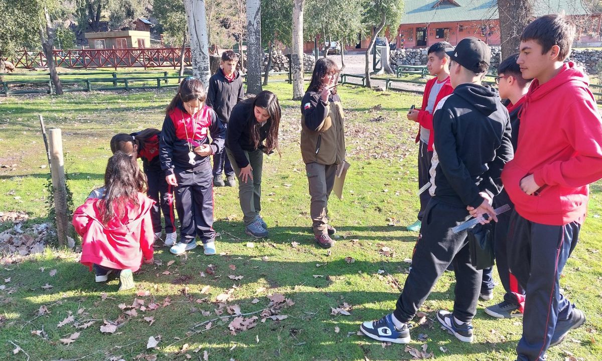 Alumnos de la Escuela Chacayes visitaron la Reserva Nacional Río de Los Cipreses