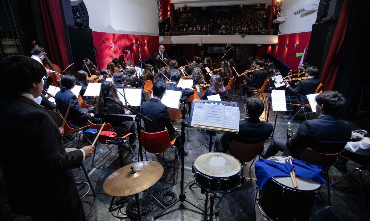 Teatro Municipal de San Fernando se engalana con concierto de invierno de la Sinfónica Juvenil